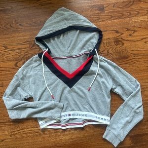 Tommy Hilfiger Cropped V-Neck Hoodie